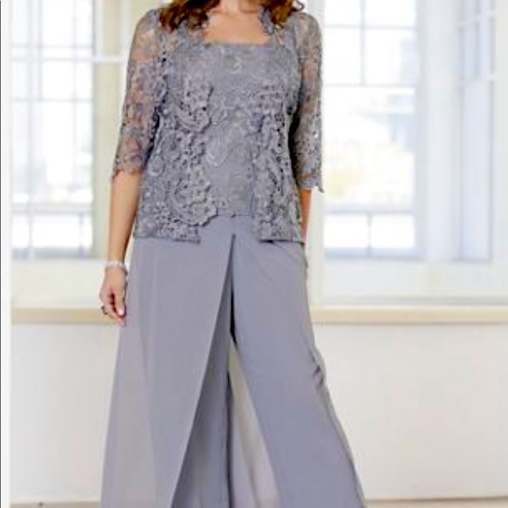 Brand New Emma Street Semi-Formal Wear